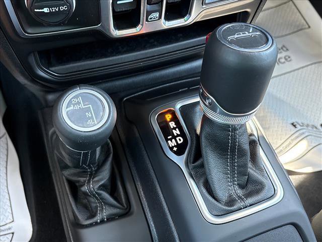 Used 2025 Jeep Gladiator Sport w/ Premium Package AWD/4WD image 17