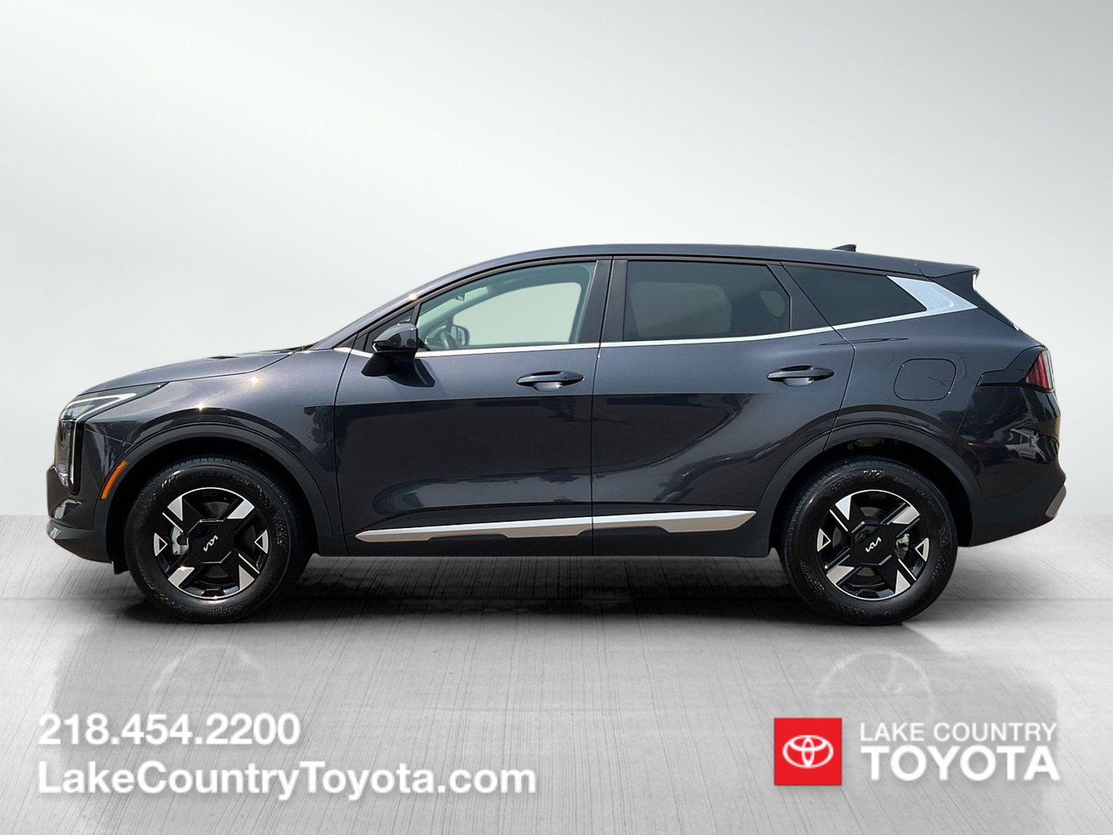 Used 2026 Kia Sportage LX AWD/4WD image 2