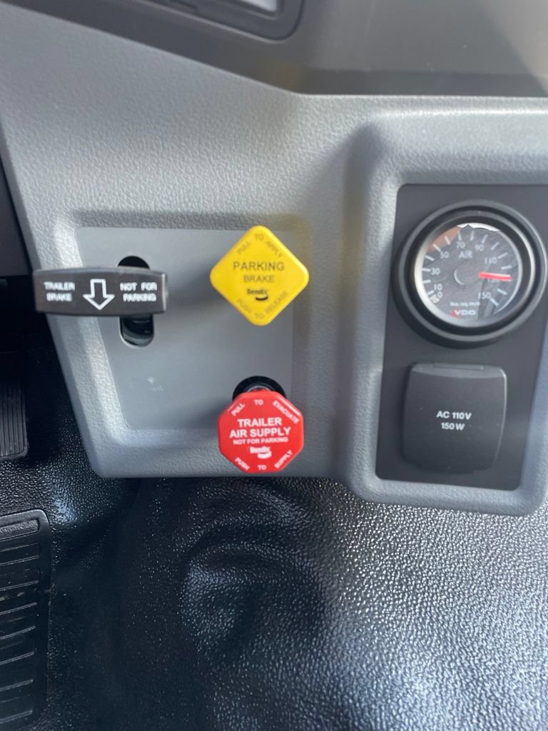 New 2027 Ford F750 2WD Regular Cab Super Duty image 13
