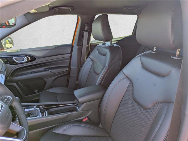 New 2026 Jeep Compass Latitude AWD/4WD image 4