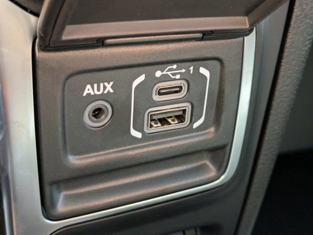 New 2026 Jeep Gladiator Willys AWD/4WD image 19