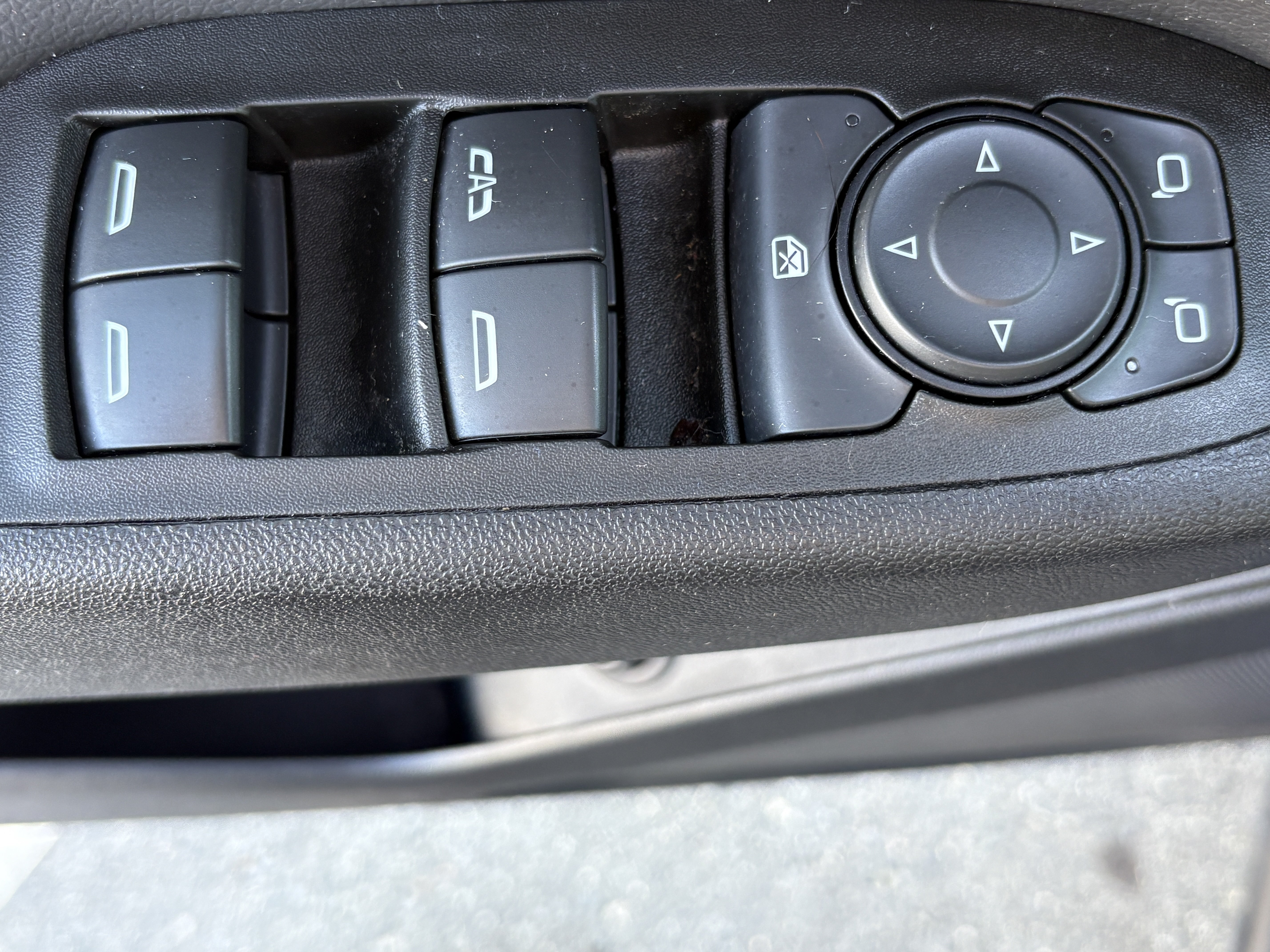 Used 2022 Chevrolet Equinox LT FWD image 17