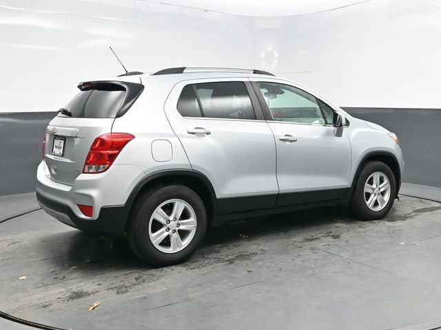 Used 2019 Chevrolet Trax LT w/ LT Convenience Package image 7