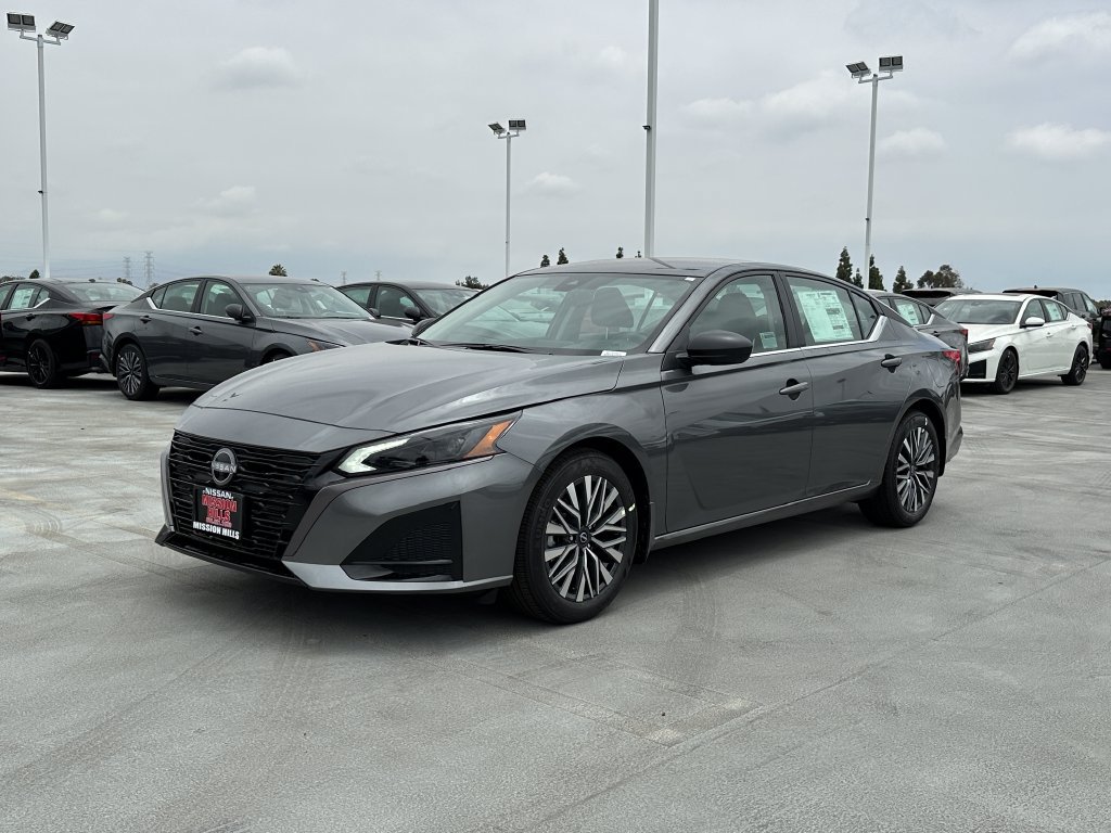 New 2026 Nissan Altima 2.5 SV FWD image 2