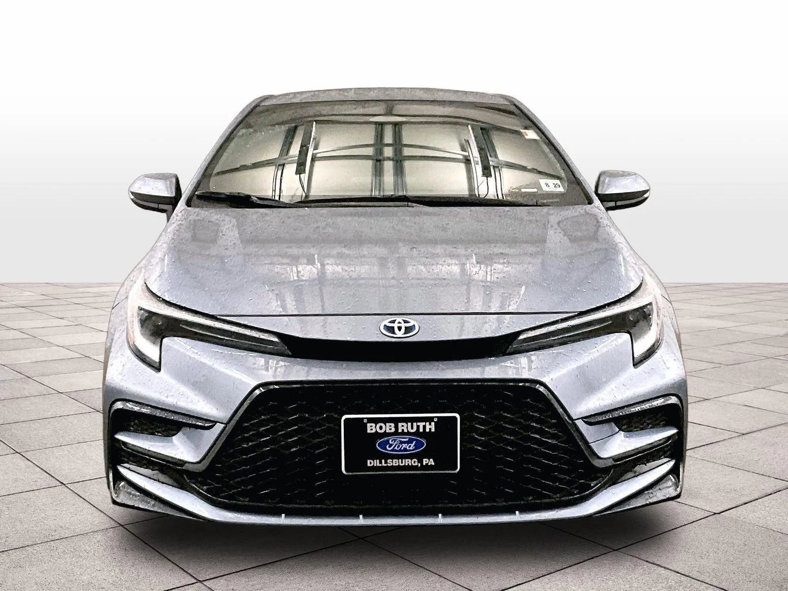 Used 2024 Toyota Corolla SE image 3