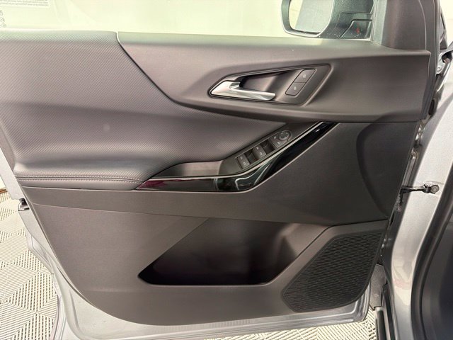 Used 2026 Chevrolet Equinox LT FWD image 24
