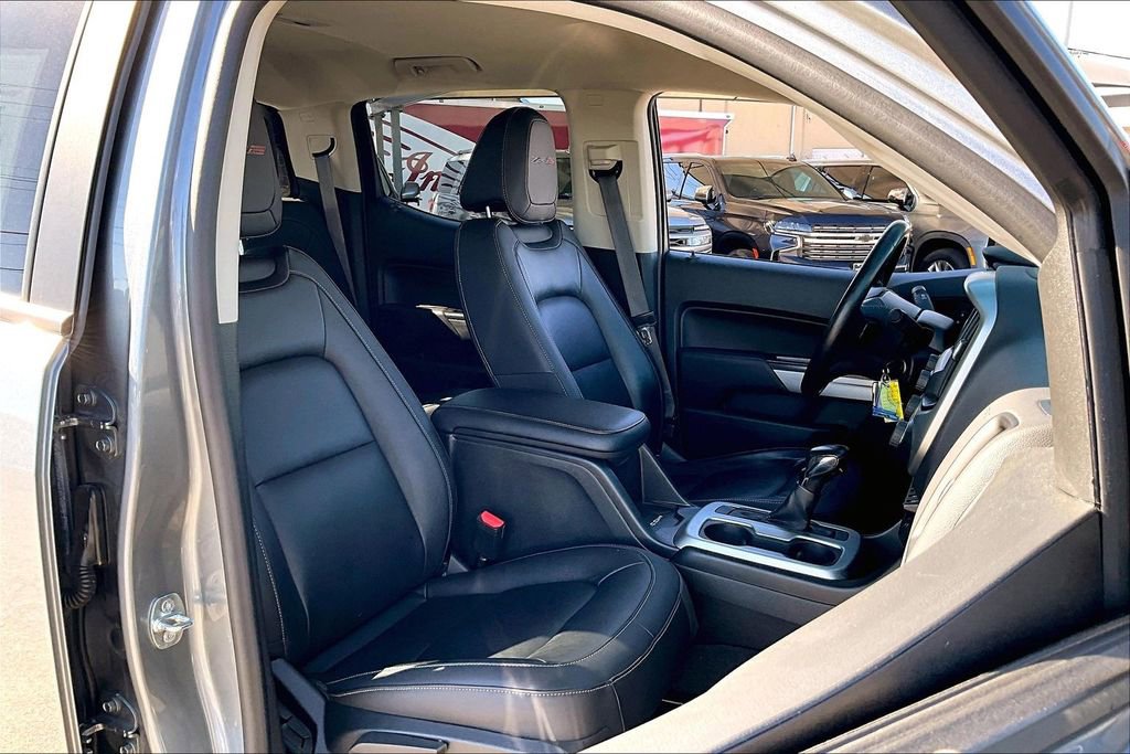 Used 2022 Chevrolet Colorado ZR2 w/ ZR2 Dusk Special Edition image 10