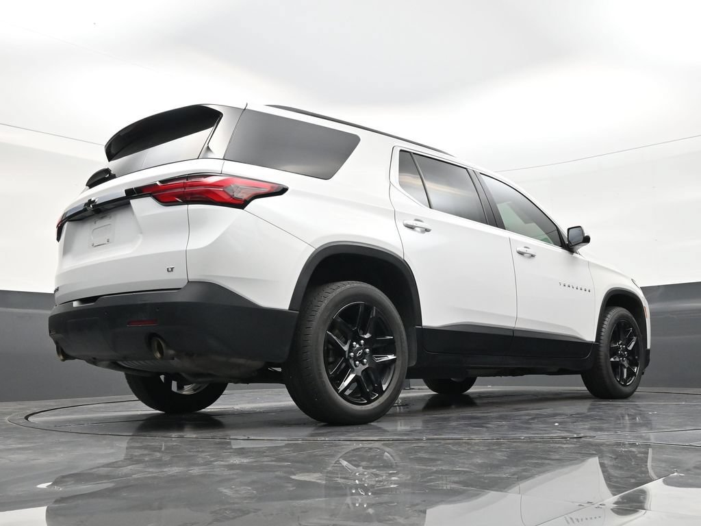 Used 2022 Chevrolet Traverse LT FWD image 24