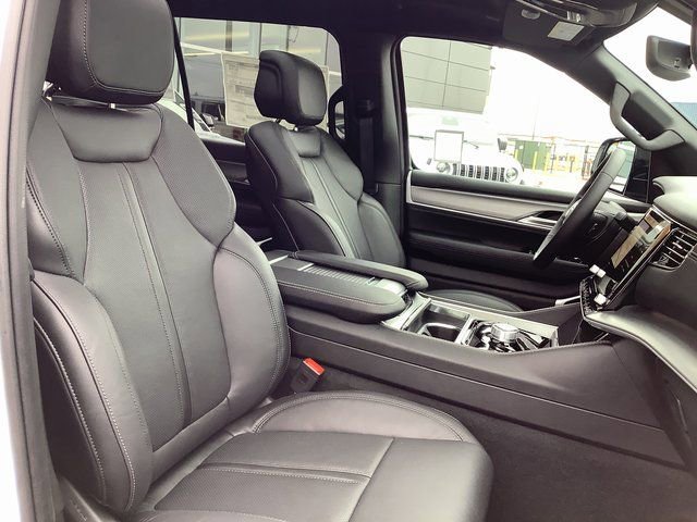 New 2026 Jeep Grand Wagoneer Limited w/ Premium Group II AWD/4WD image 46