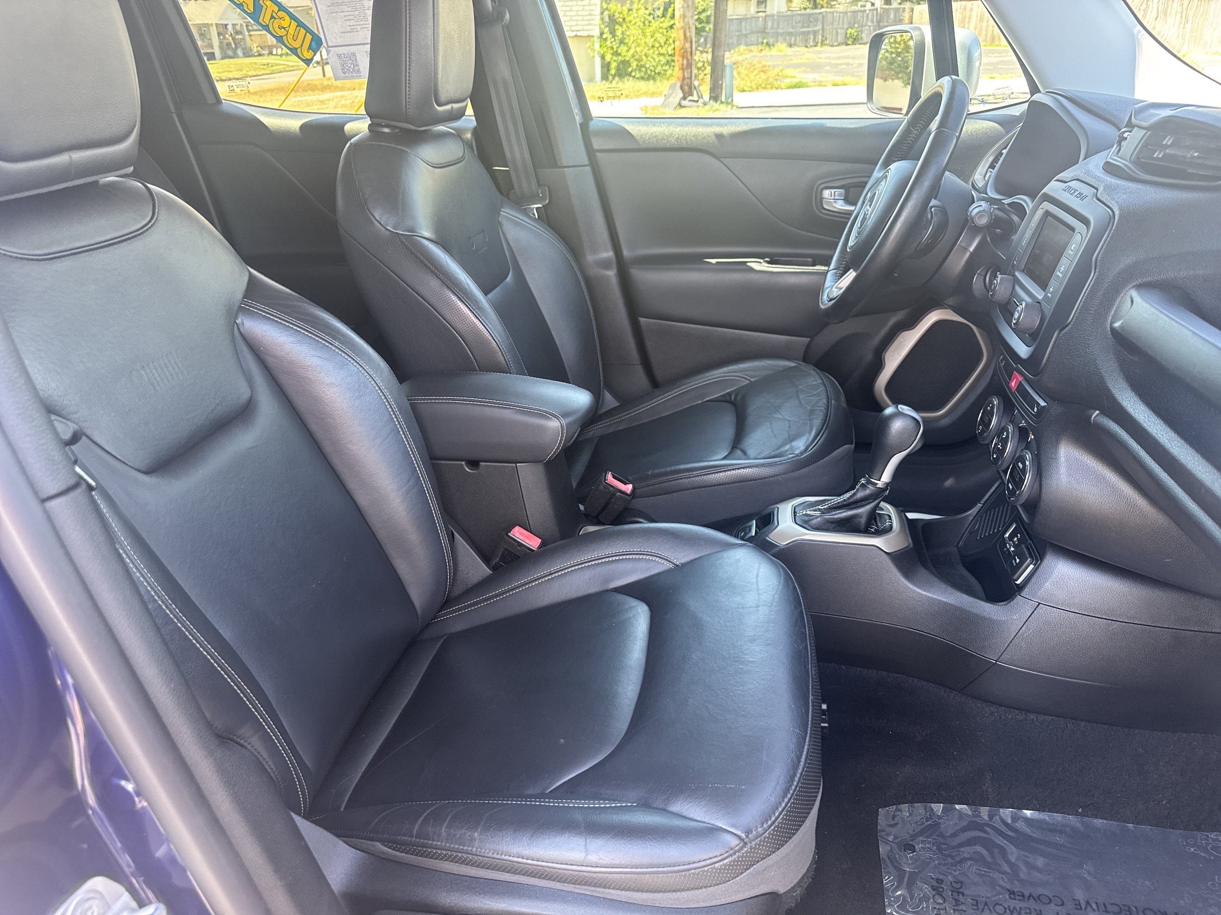 Used 2017 Jeep Renegade Limited FWD image 13