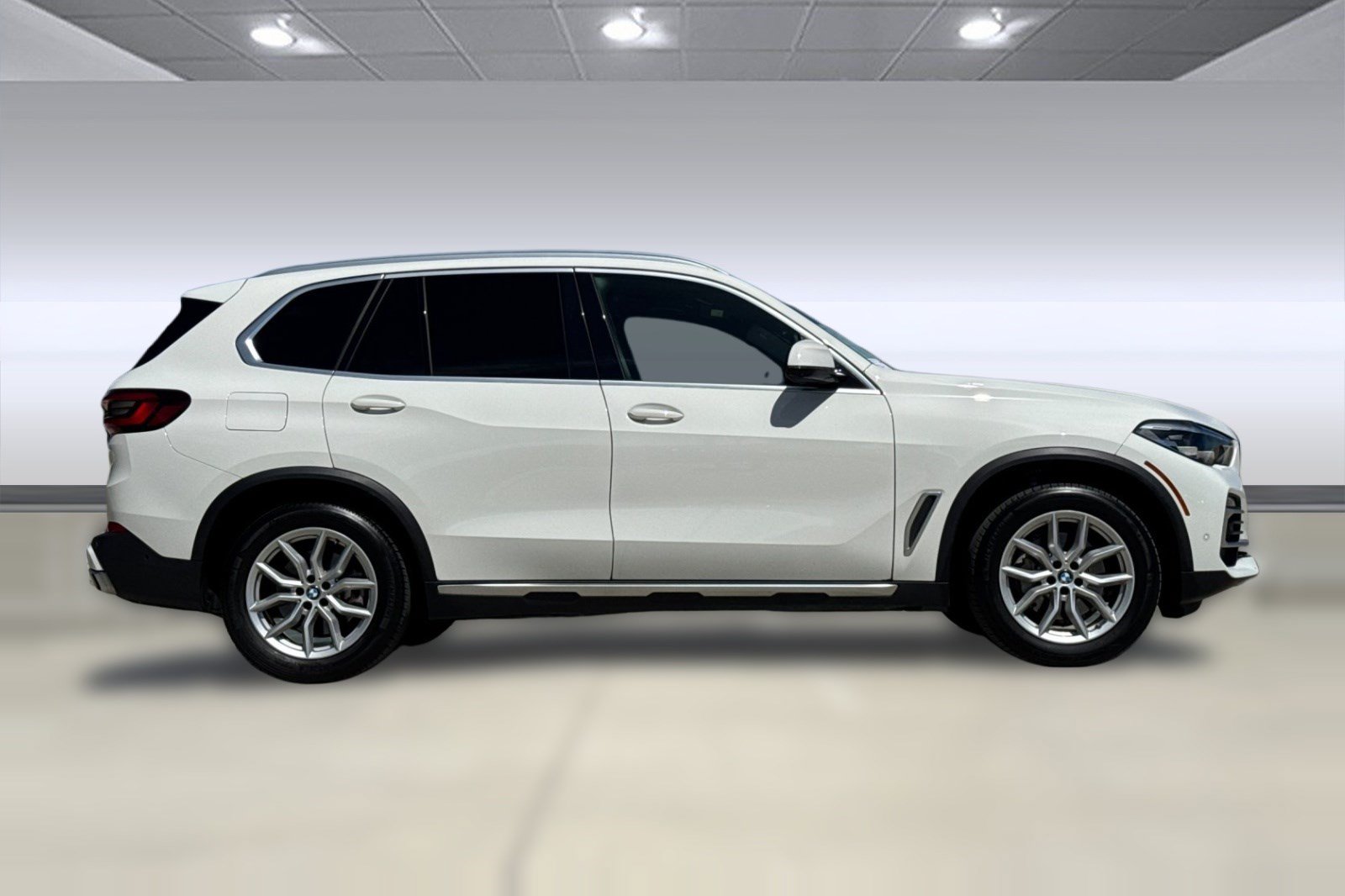 Used 2021 BMW X5 xDrive40i w/ Convenience Package AWD/4WD image 7