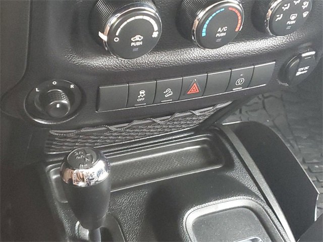 Used 2018 Jeep Wrangler Unlimited Sport image 19