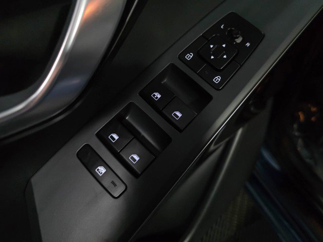 Used 2024 Kia Niro EX w/ EX Cold Weather Package image 29