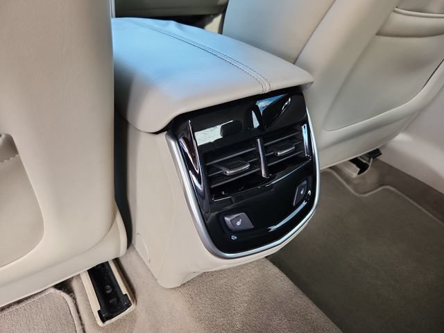 Used 2013 Cadillac XTS Luxury w/ Driver Awareness Package AWD/4WD image 17