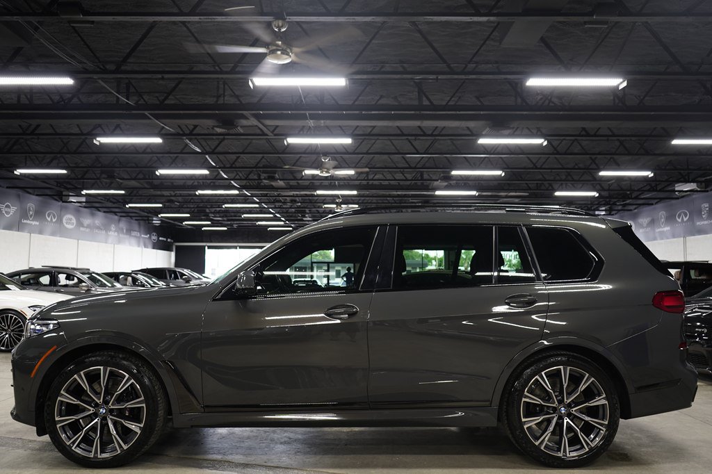 Used 2021 BMW X7 M50i AWD/4WD image 2