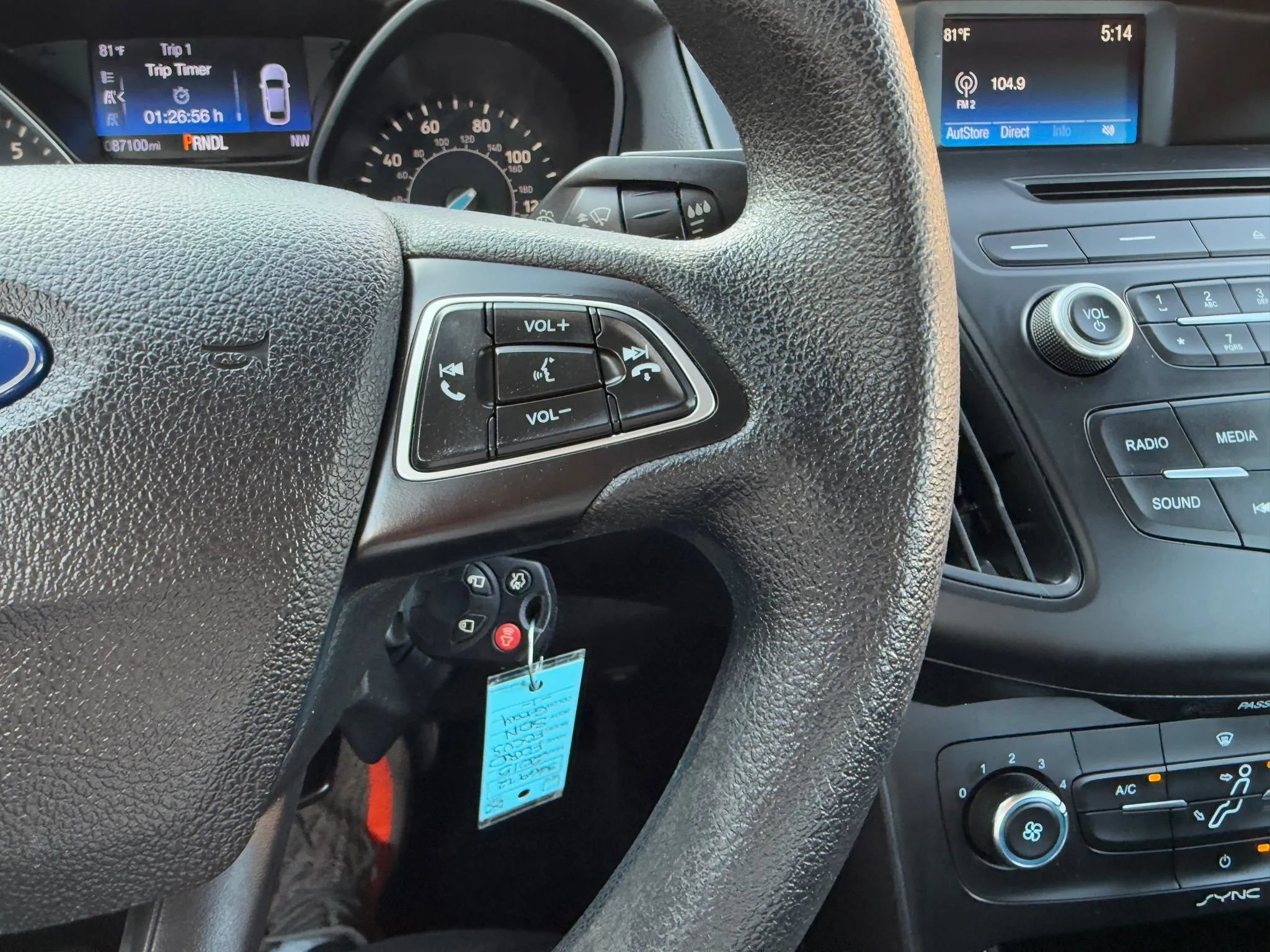 Used 2015 Ford Focus SE FWD image 28