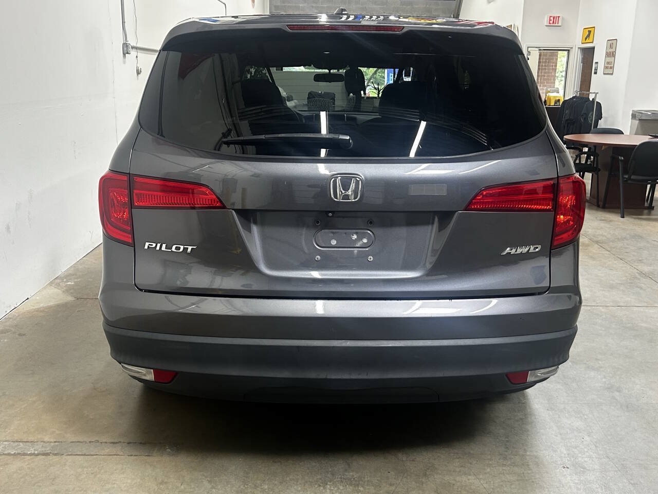 Used 2016 Honda Pilot EX image 8