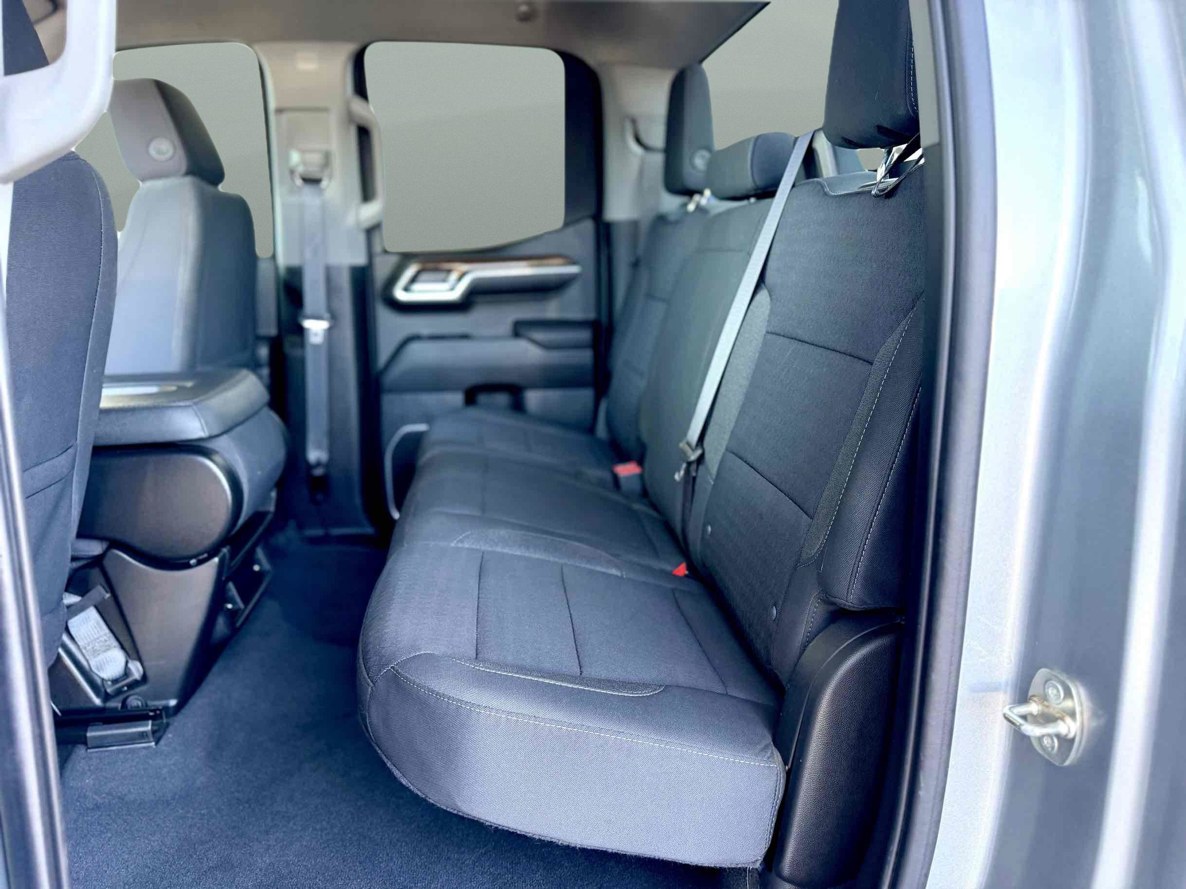 Used 2023 GMC Sierra 1500 SLE w/ Enhanced Capability Package AWD/4WD image 14
