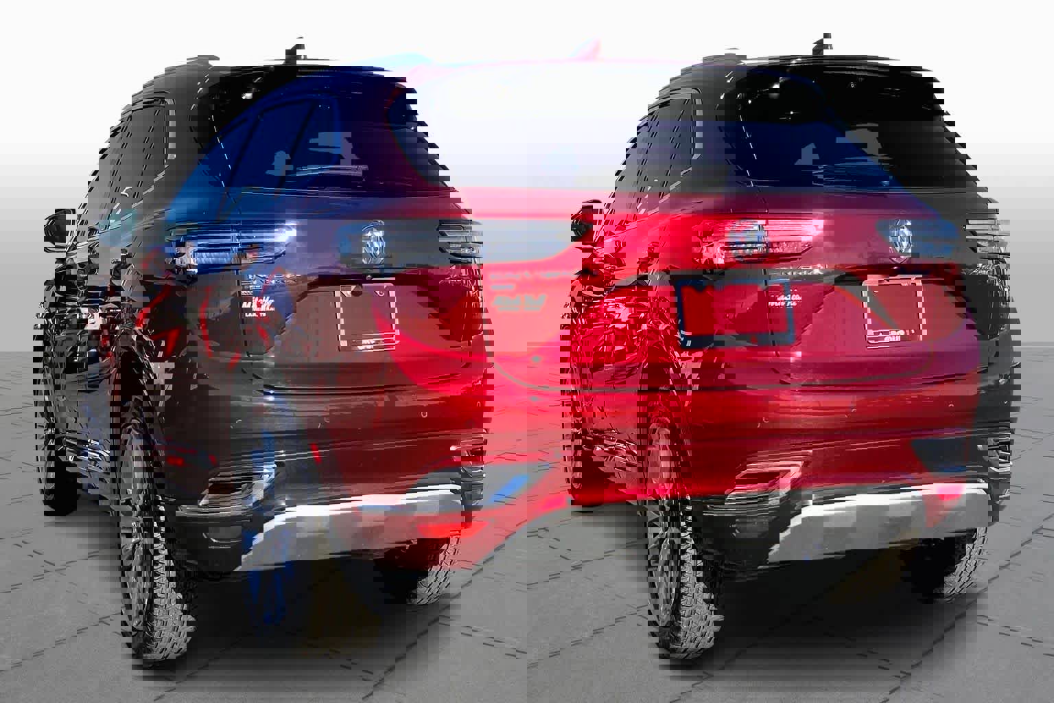 Used 2023 Buick Envision Avenir image 12