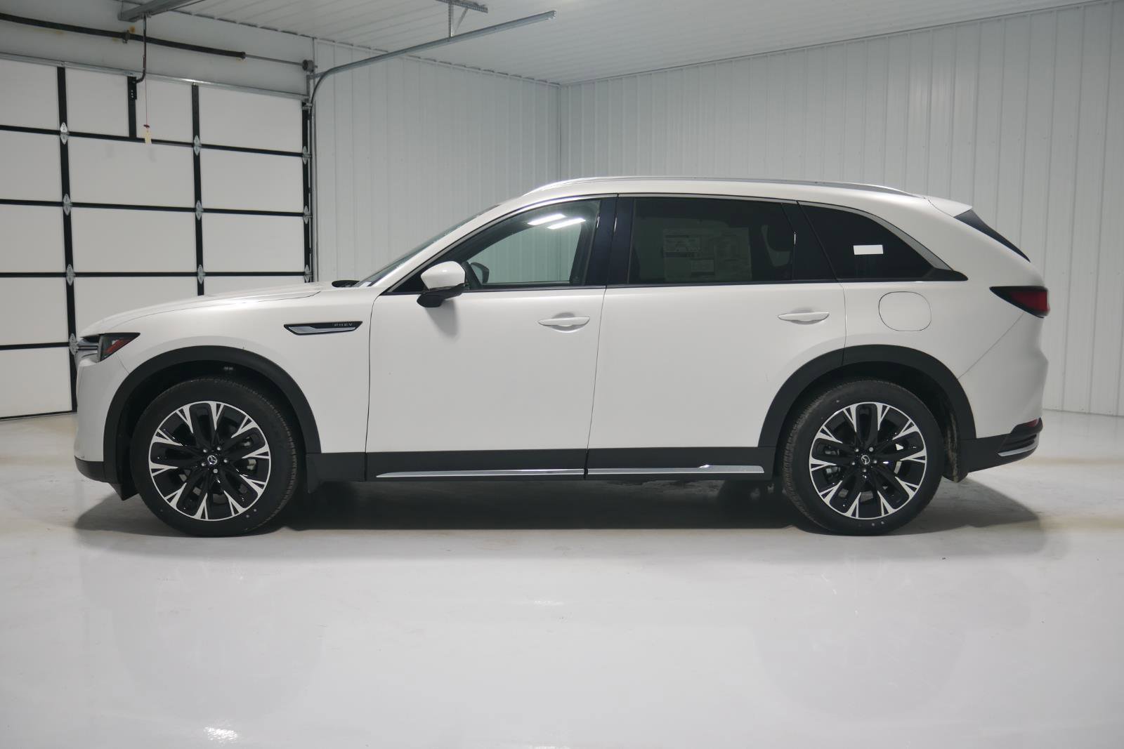 New 2024 MAZDA CX-90 Plug-In Hybrid w/ Premium Plus image 8