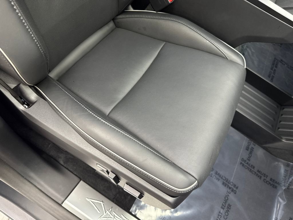 Used 2024 Tesla Cybertruck AWD Crew Cab image 43