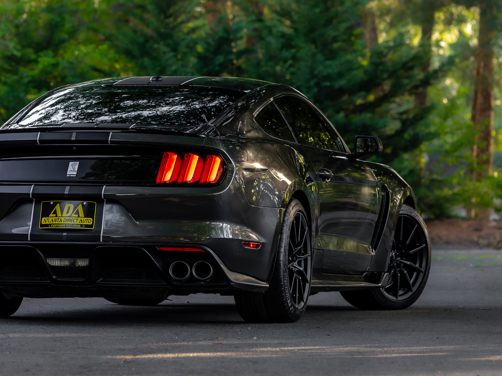 Used 2016 Ford Mustang Shelby GT350 w/ Technology Package RWD image 30