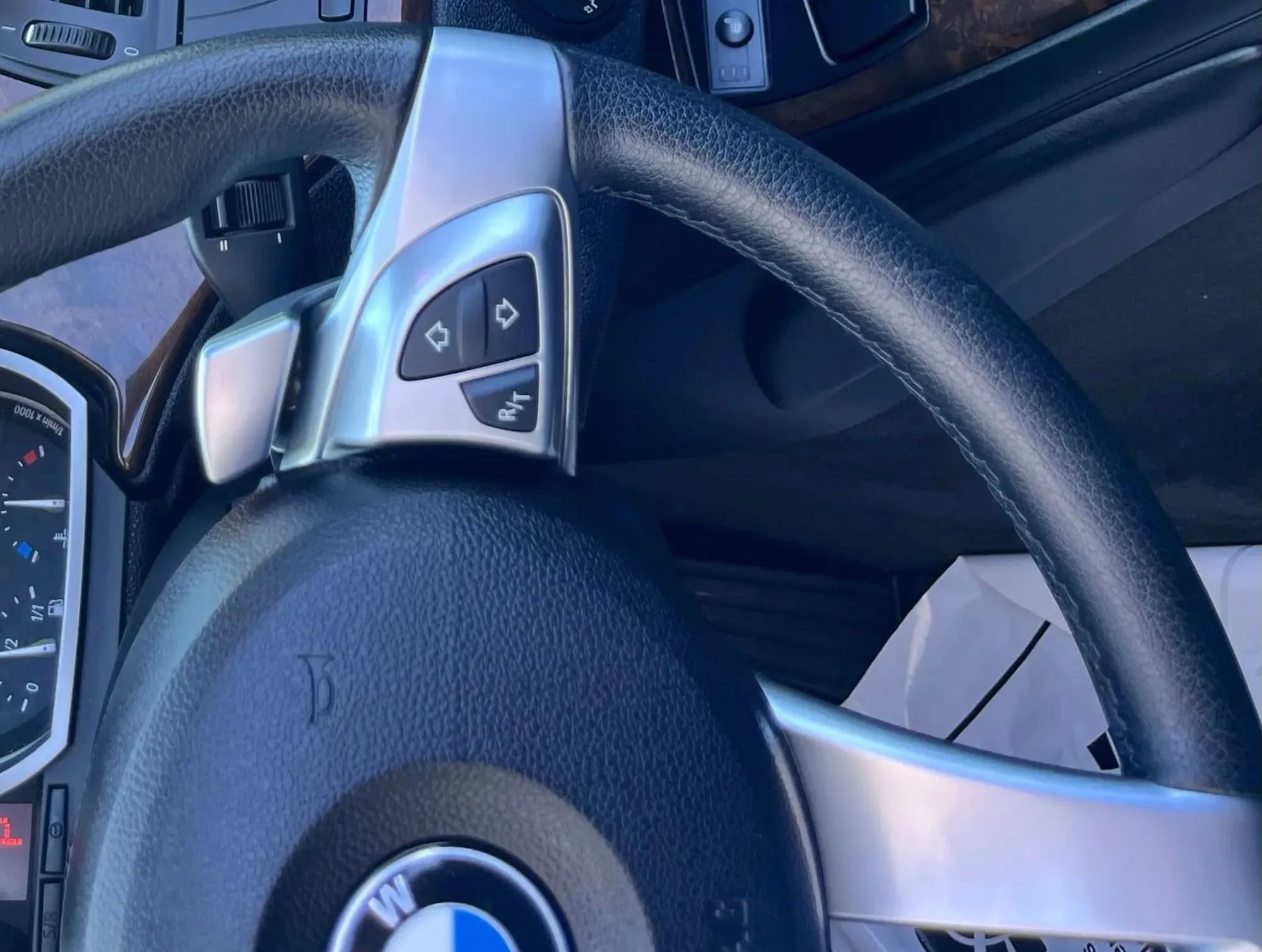 Used 2008 BMW Z4 3.0si RWD image 25