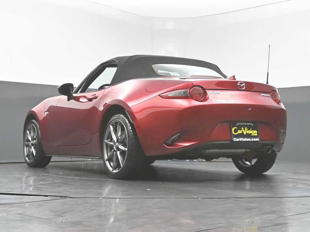 Used 2021 MAZDA MX-5 Miata Grand Touring RWD image 38