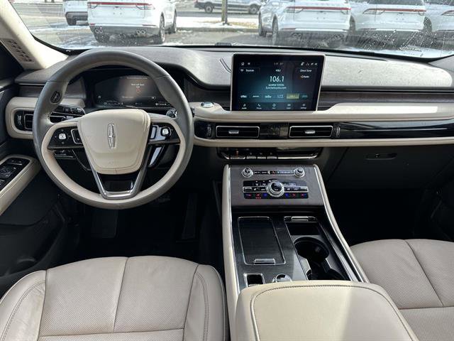 Certified 2023 Lincoln Aviator Reserve w/ Elements Package Plus AWD/4WD image 12