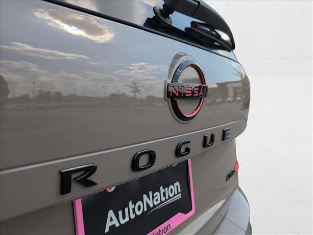 New 2026 Nissan Rogue SV image 25