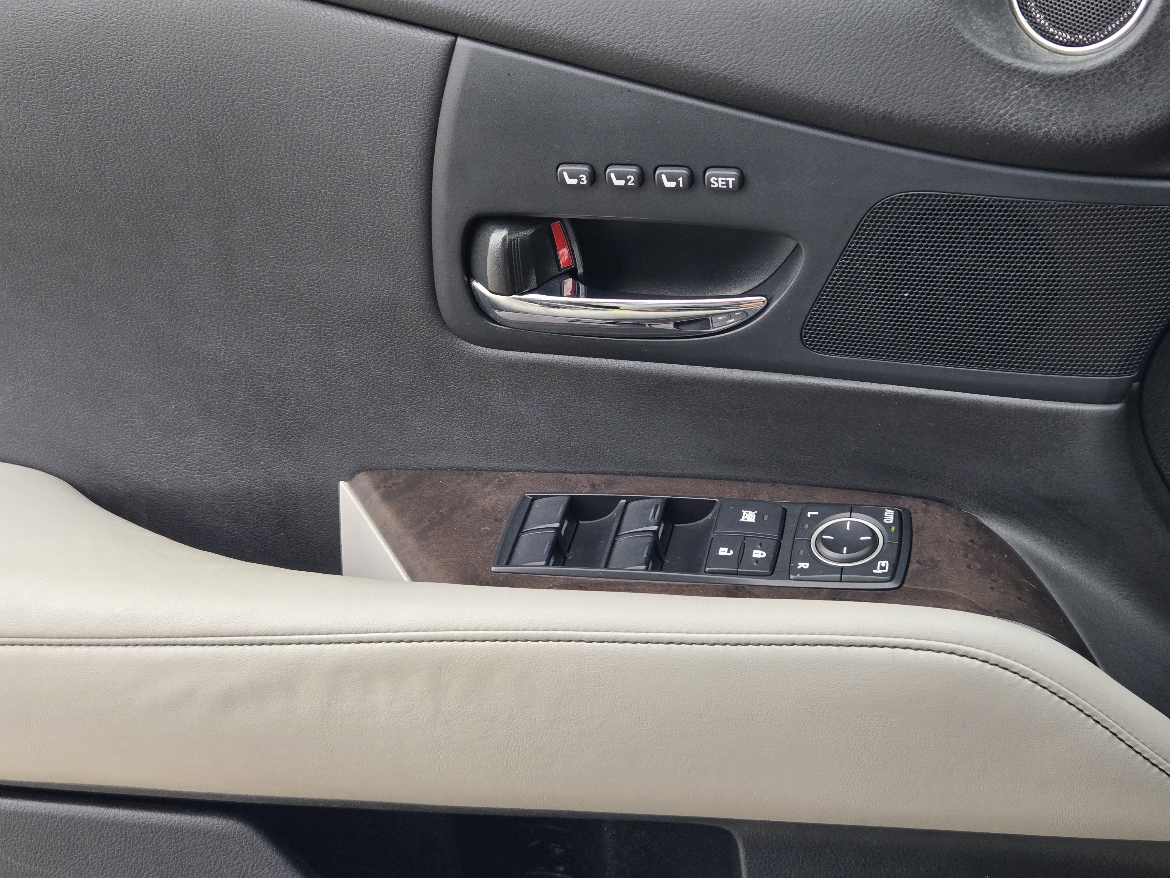 Used 2013 Lexus RX 350 FWD w/ Navigation Pkg image 30