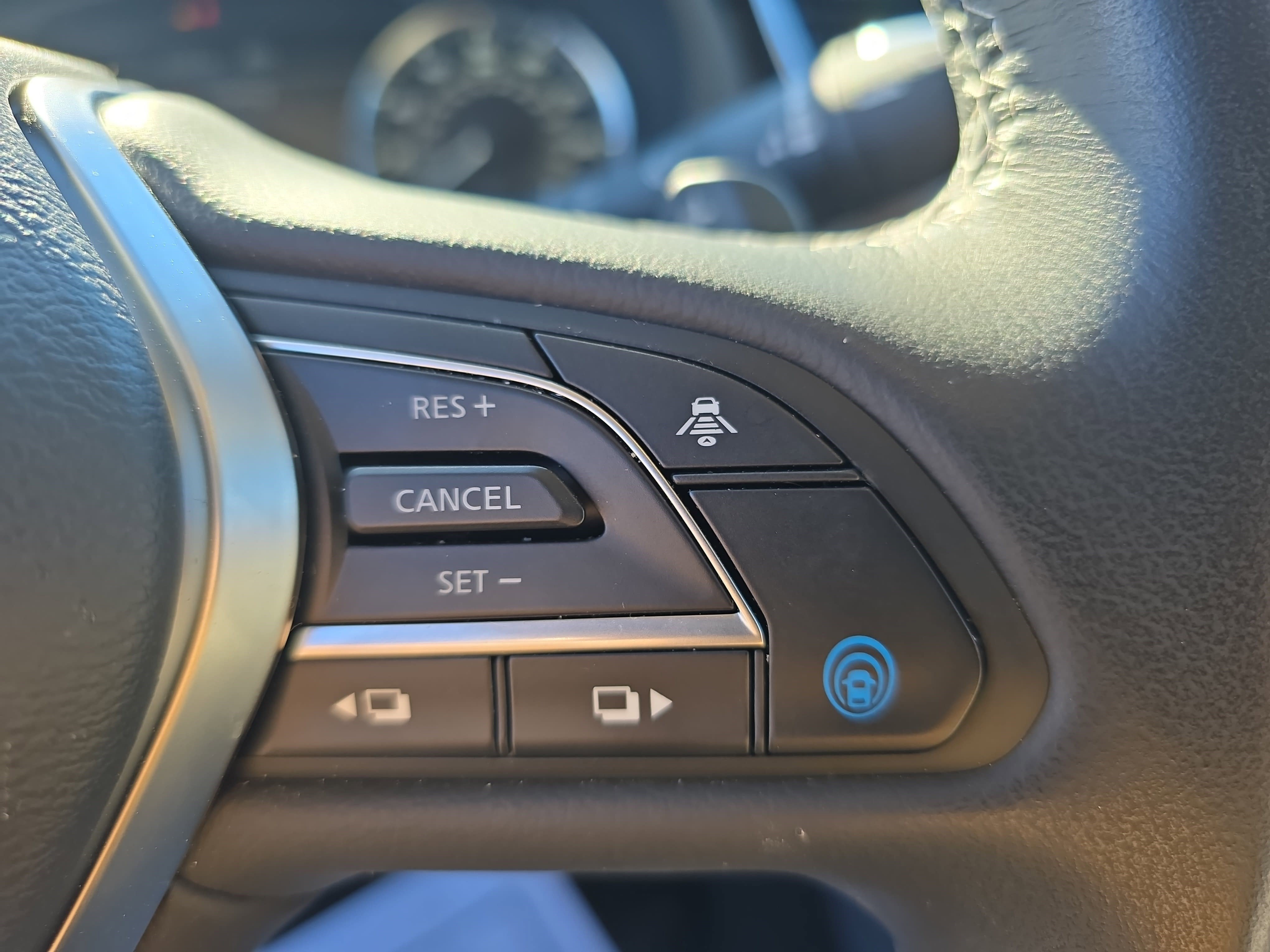 Used 2023 INFINITI QX50 Luxe image 17