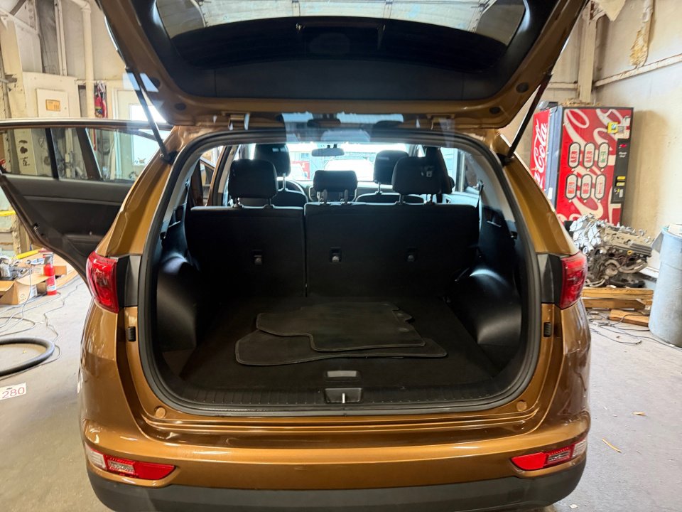 Used 2017 Kia Sportage LX AWD/4WD image 18