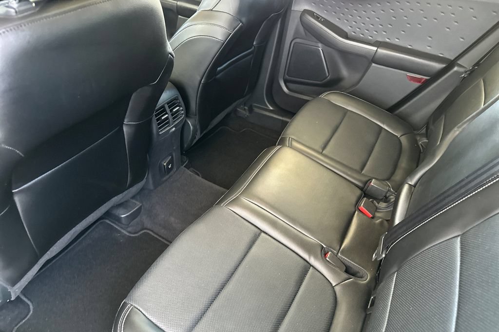 Used 2020 Ford Escape Titanium AWD/4WD image 12