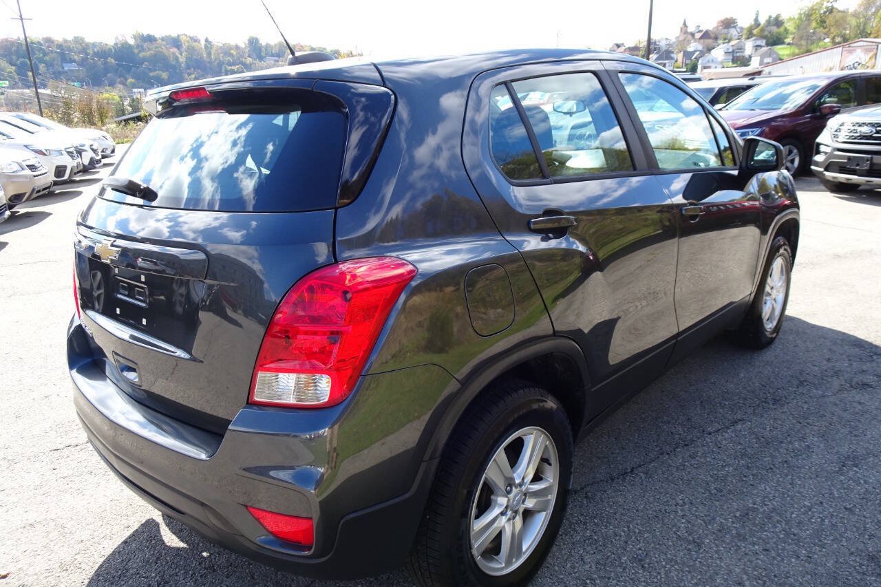 Used 2019 Chevrolet Trax LS AWD/4WD image 6