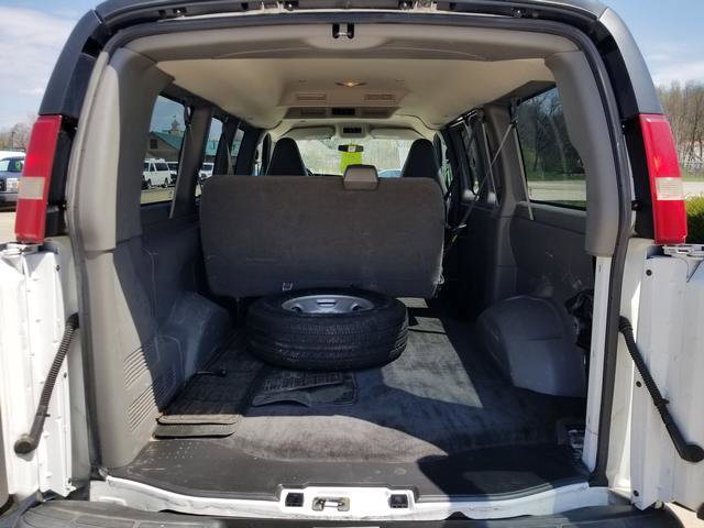 Used 2016 Chevrolet Express 2500 LS RWD image 5