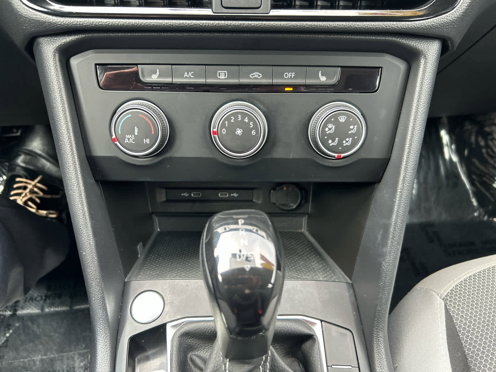 Used 2022 Volkswagen Taos S AWD/4WD image 18