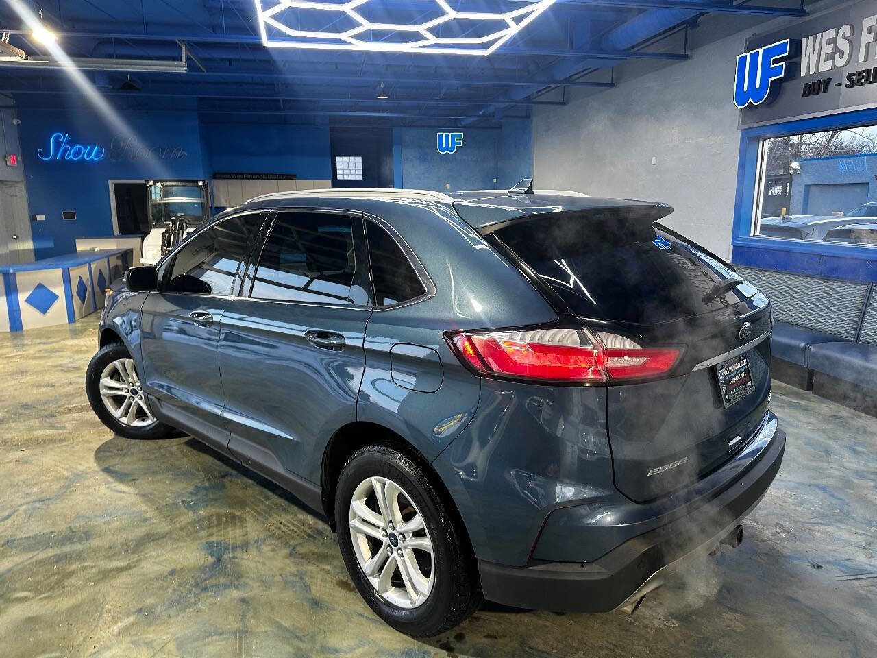 Used 2019 Ford Edge SEL w/ Equipment Group 201A image 3