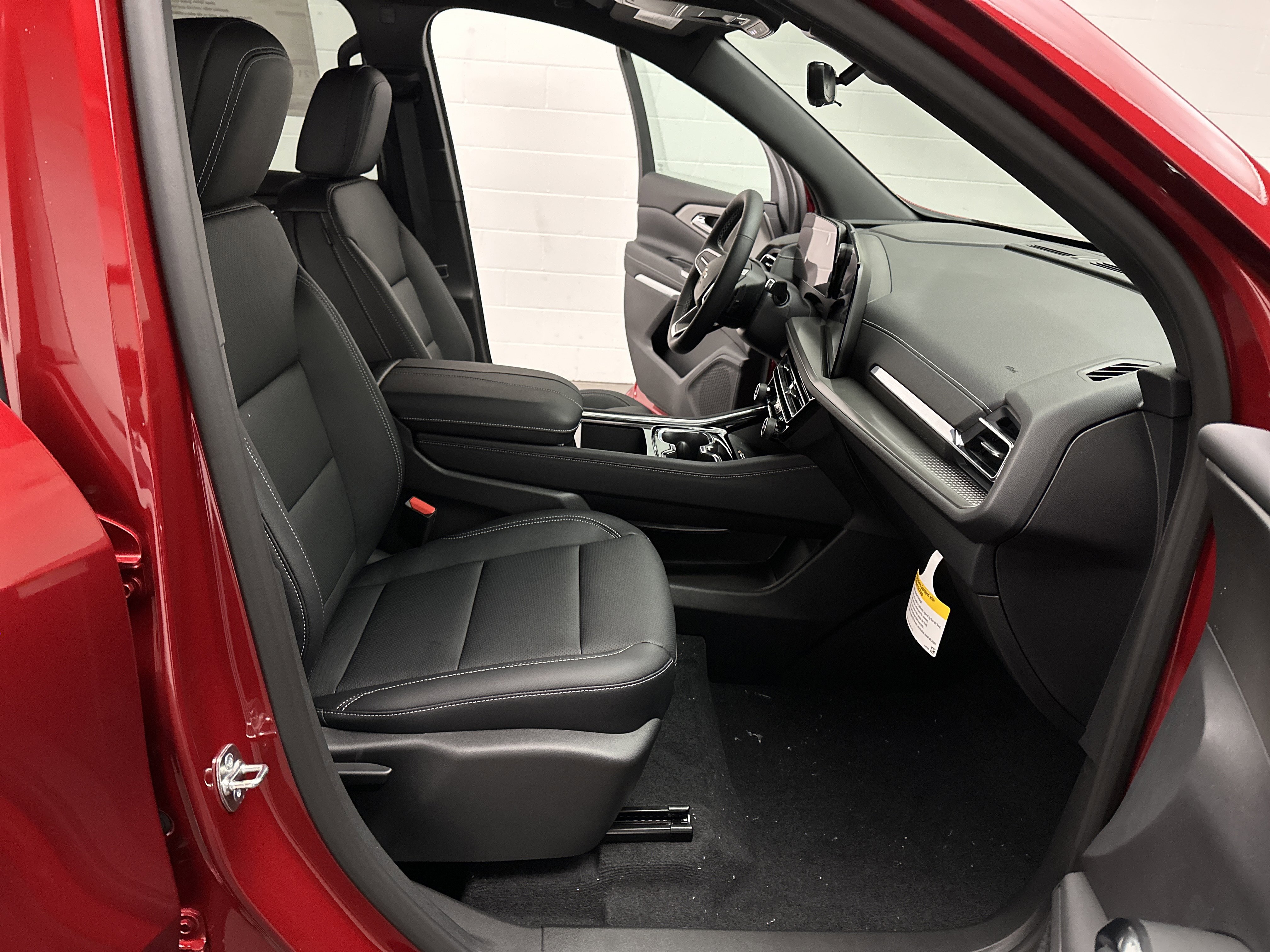 New 2026 Chevrolet Traverse LT w/ Driver Confidence Package image 25