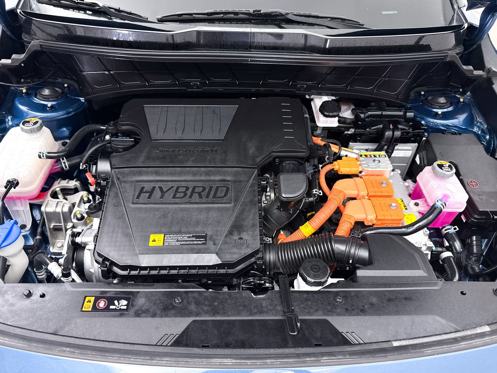 Certified 2025 Kia Niro EX Touring FWD image 9
