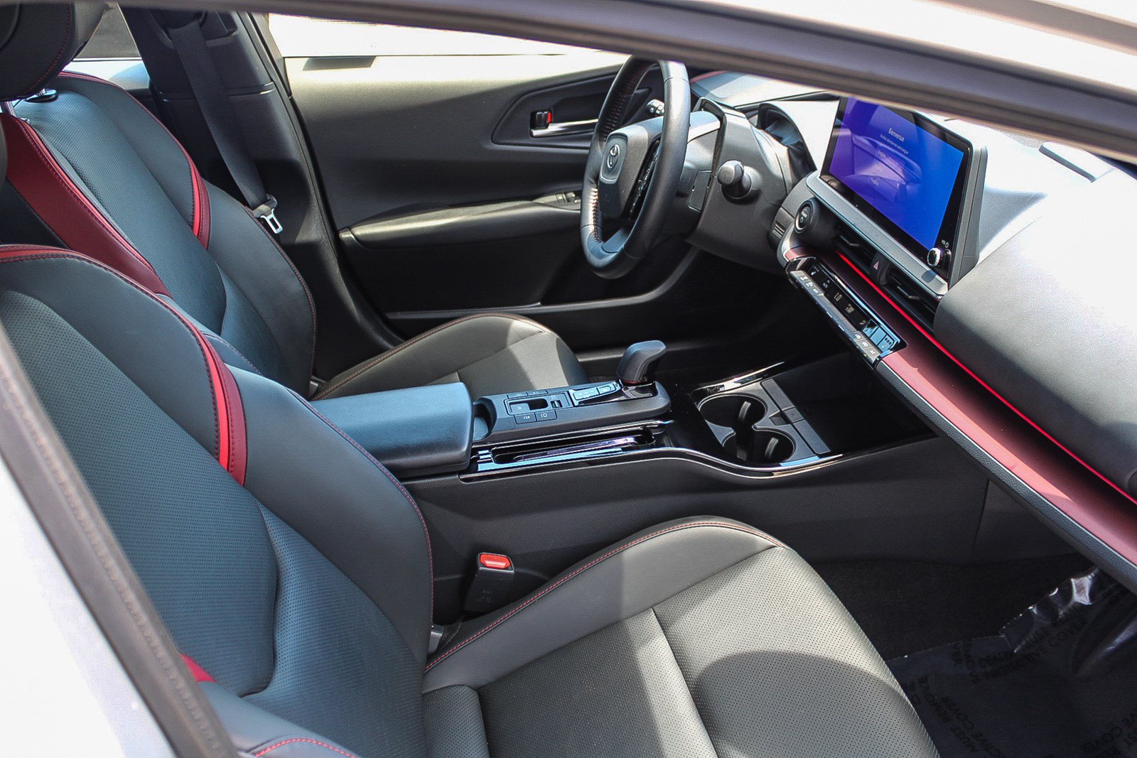 Certified 2024 Toyota Prius Prime FWD image 18