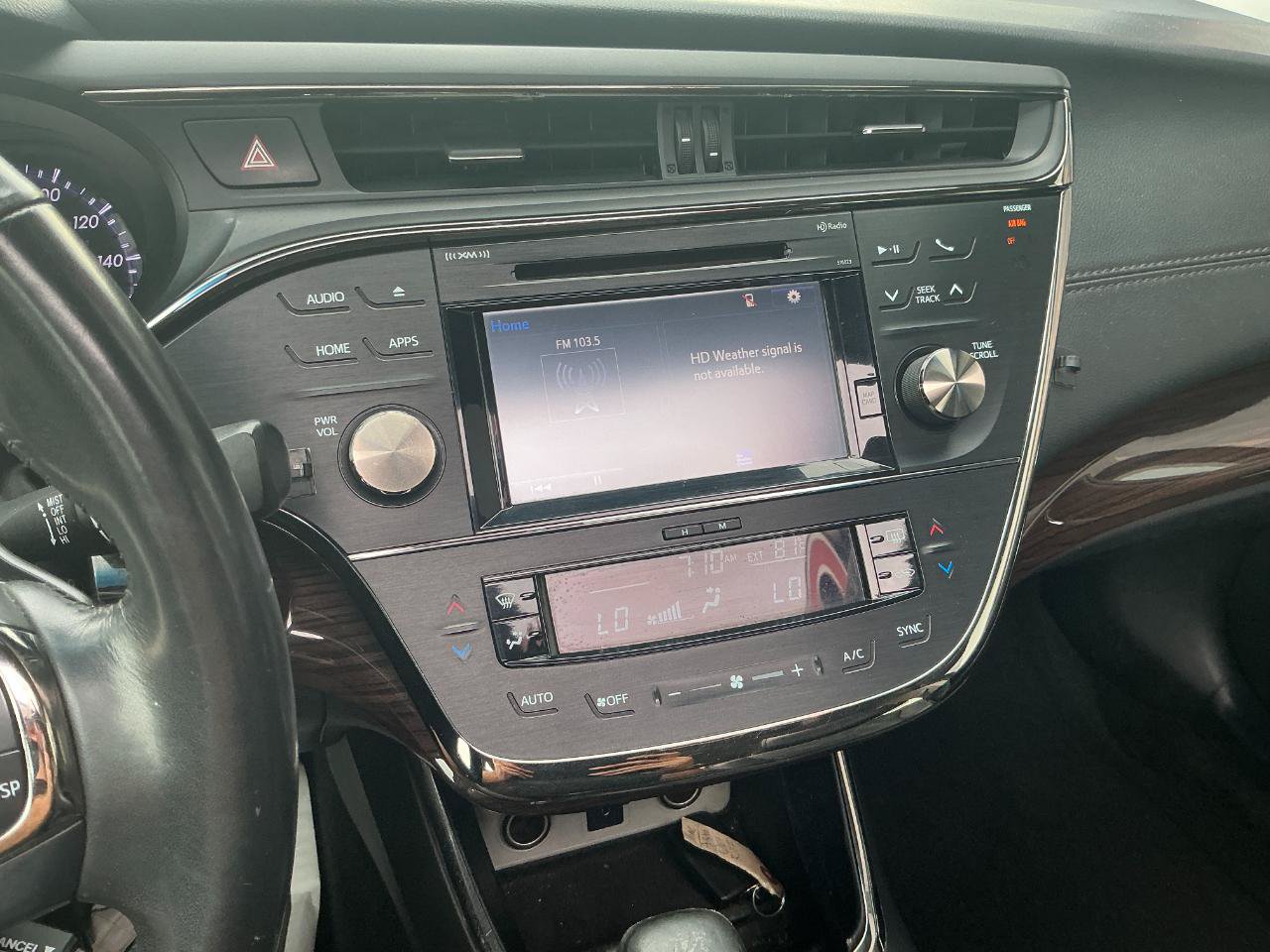 Used 2015 Toyota Avalon XLE Touring FWD image 13