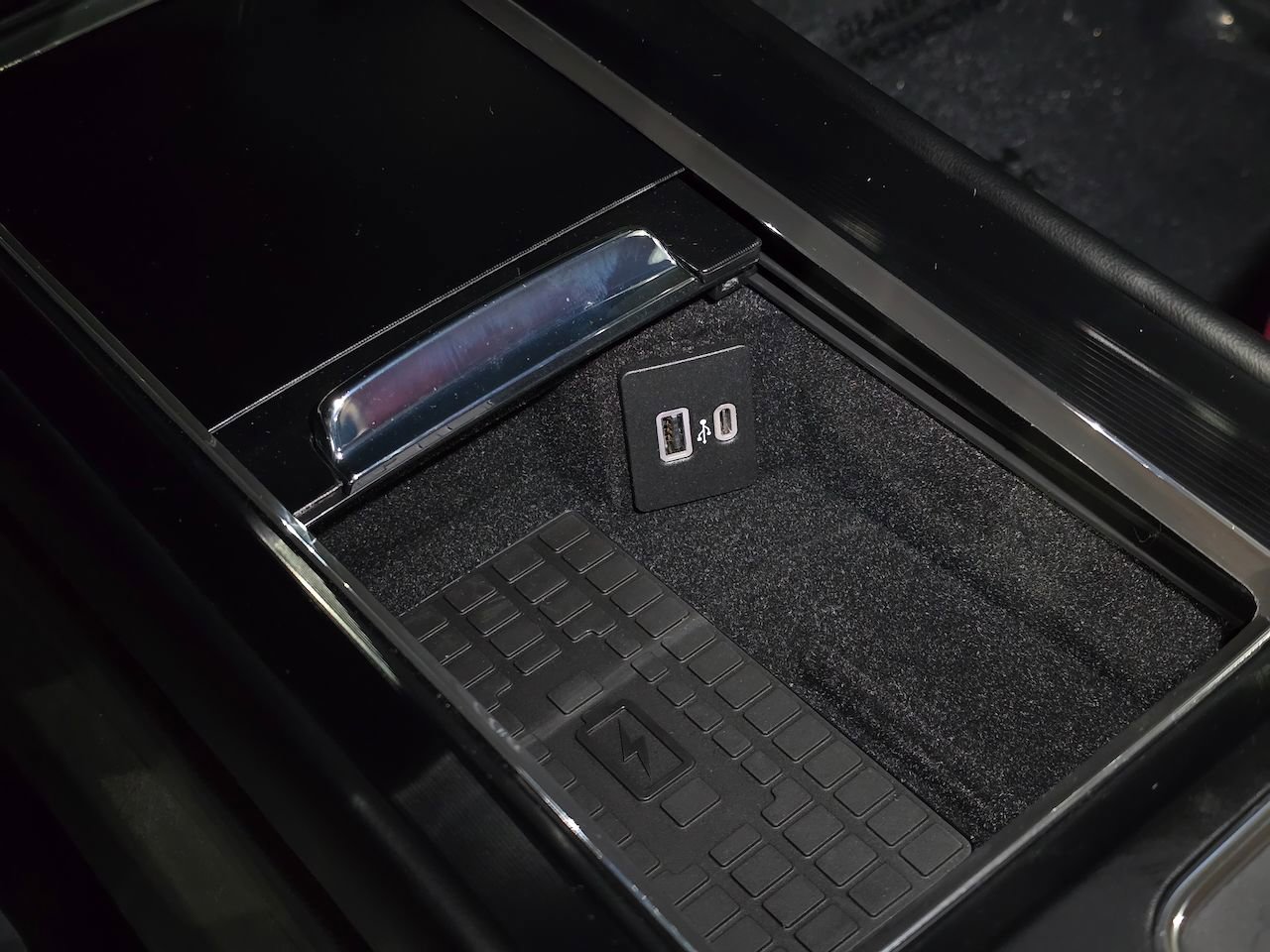 New 2025 Lincoln Corsair Reserve w/ Jet Appearance Package image 33