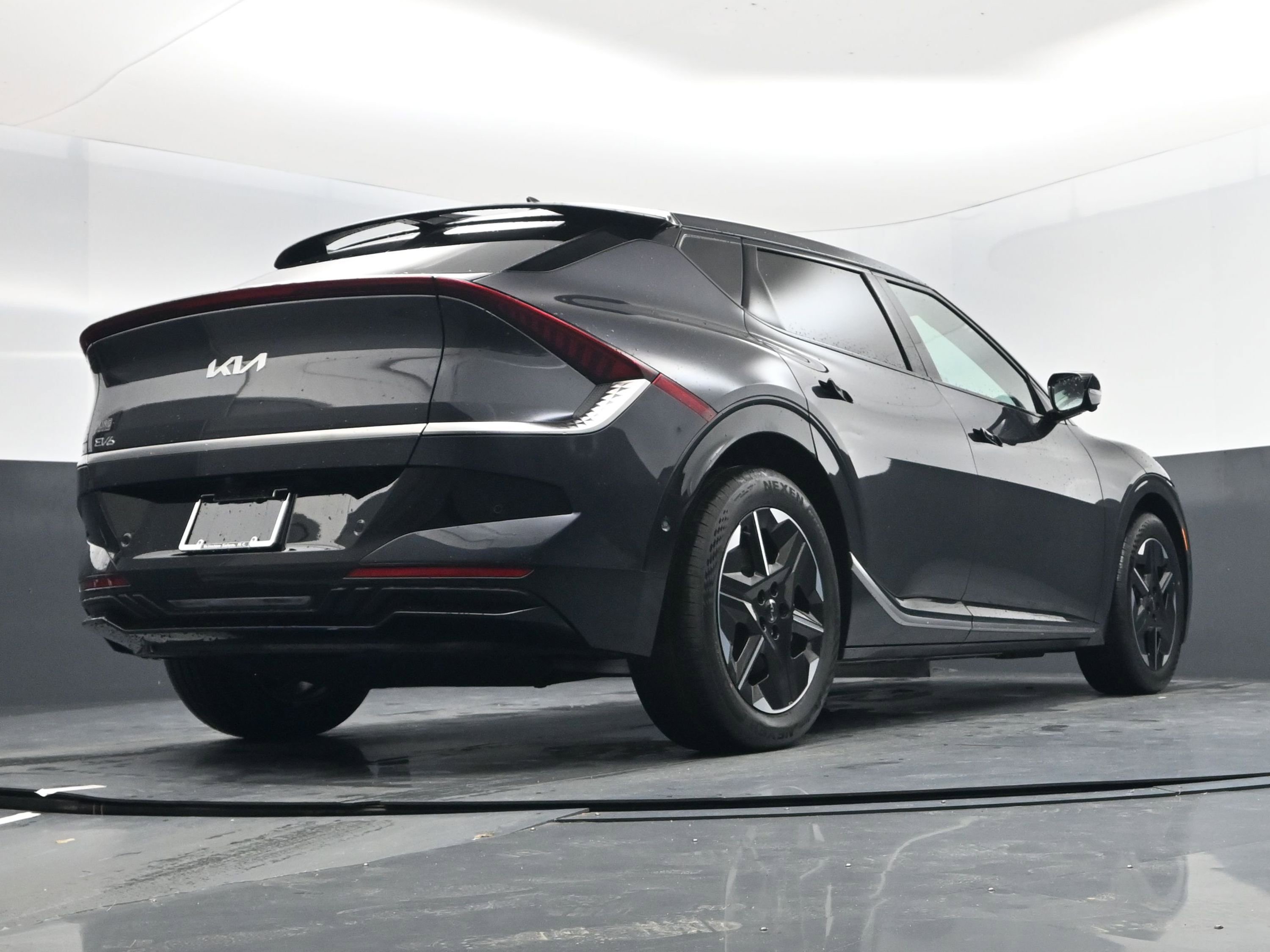 New 2025 Kia EV6 Wind image 14