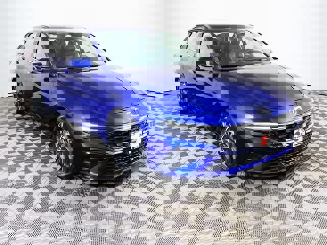 Certified 2024 Hyundai Elantra Limited image 1
