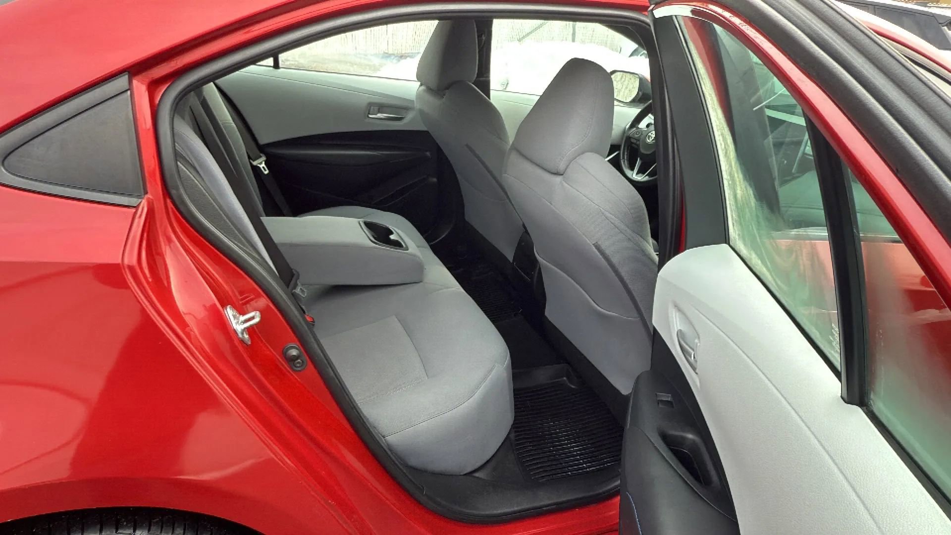 Used 2020 Toyota Corolla SE FWD image 25