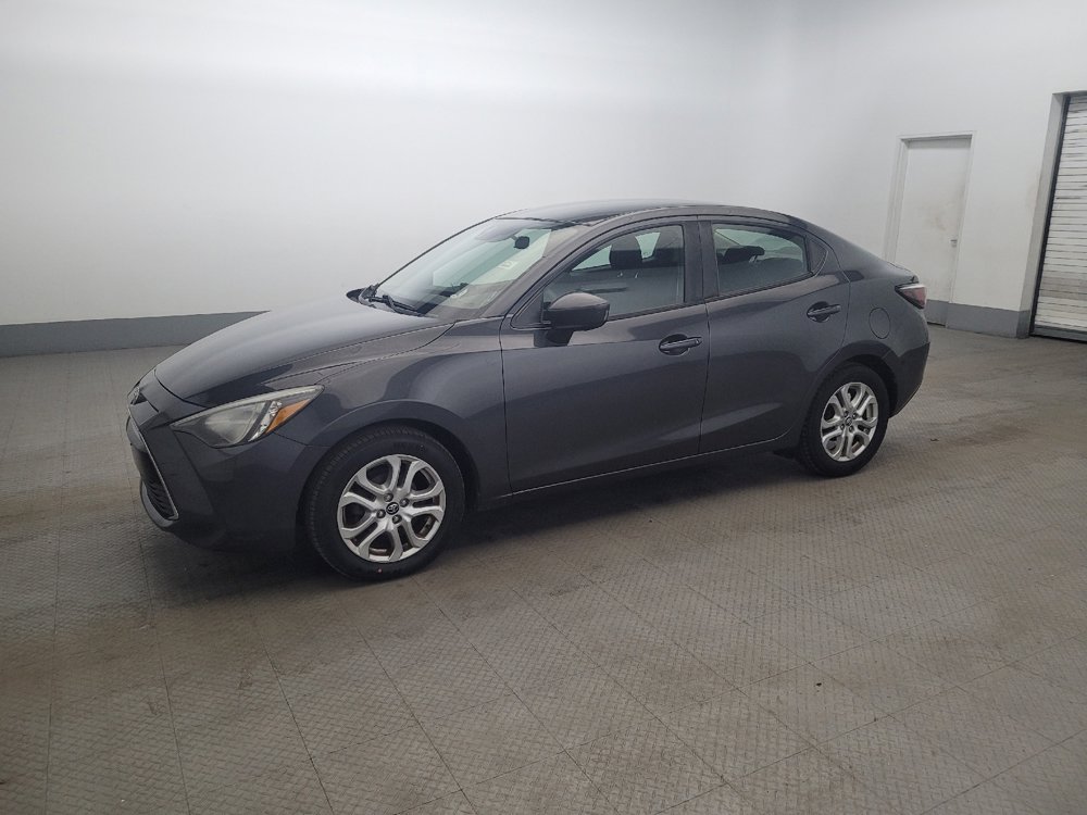 Used 2018 Toyota Yaris iA FWD image 2