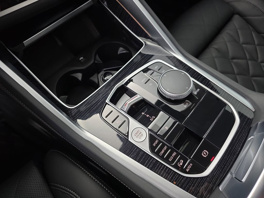 New 2026 BMW X6 xDrive40i AWD/4WD image 25