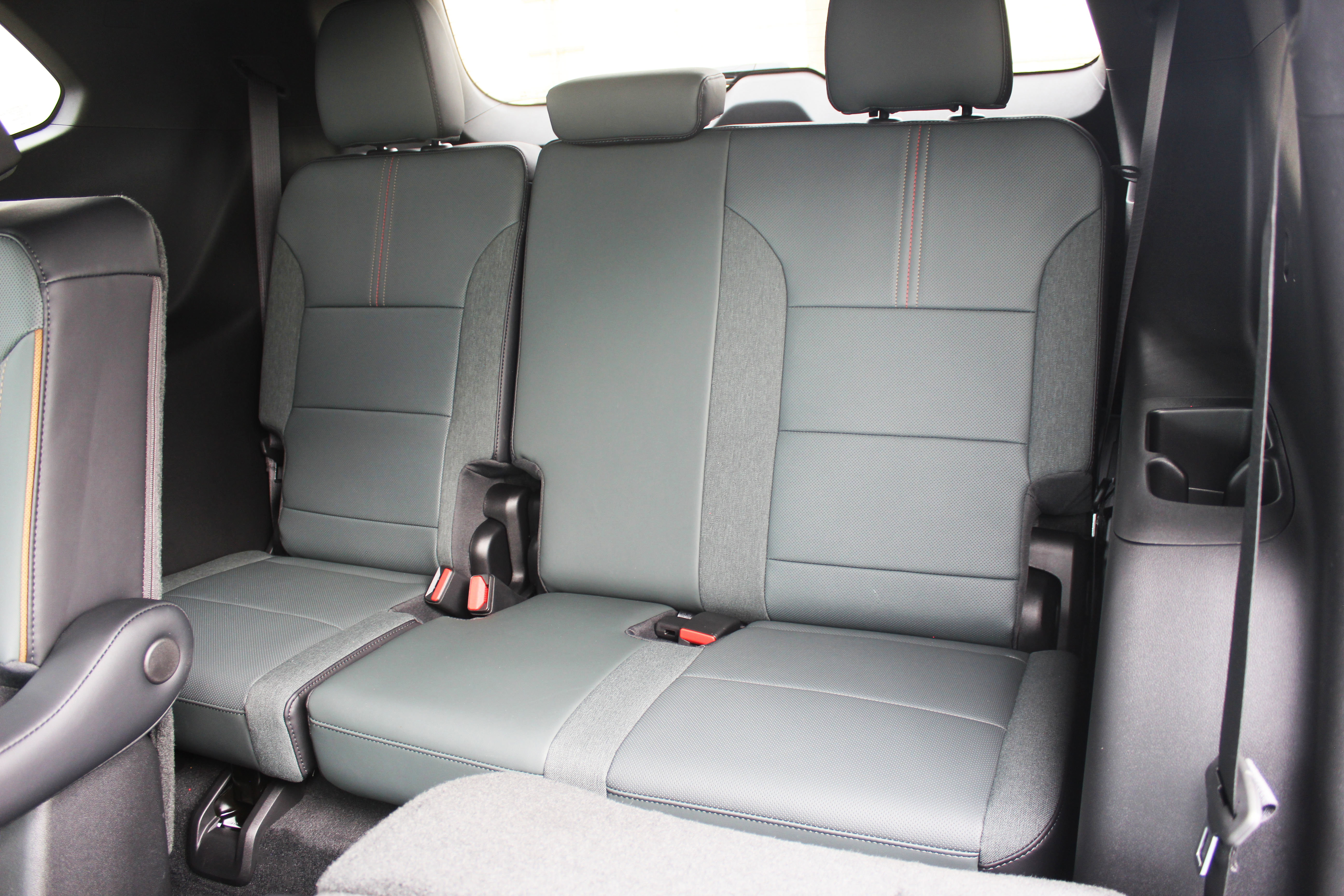 New 2026 GMC Acadia AT4 image 39