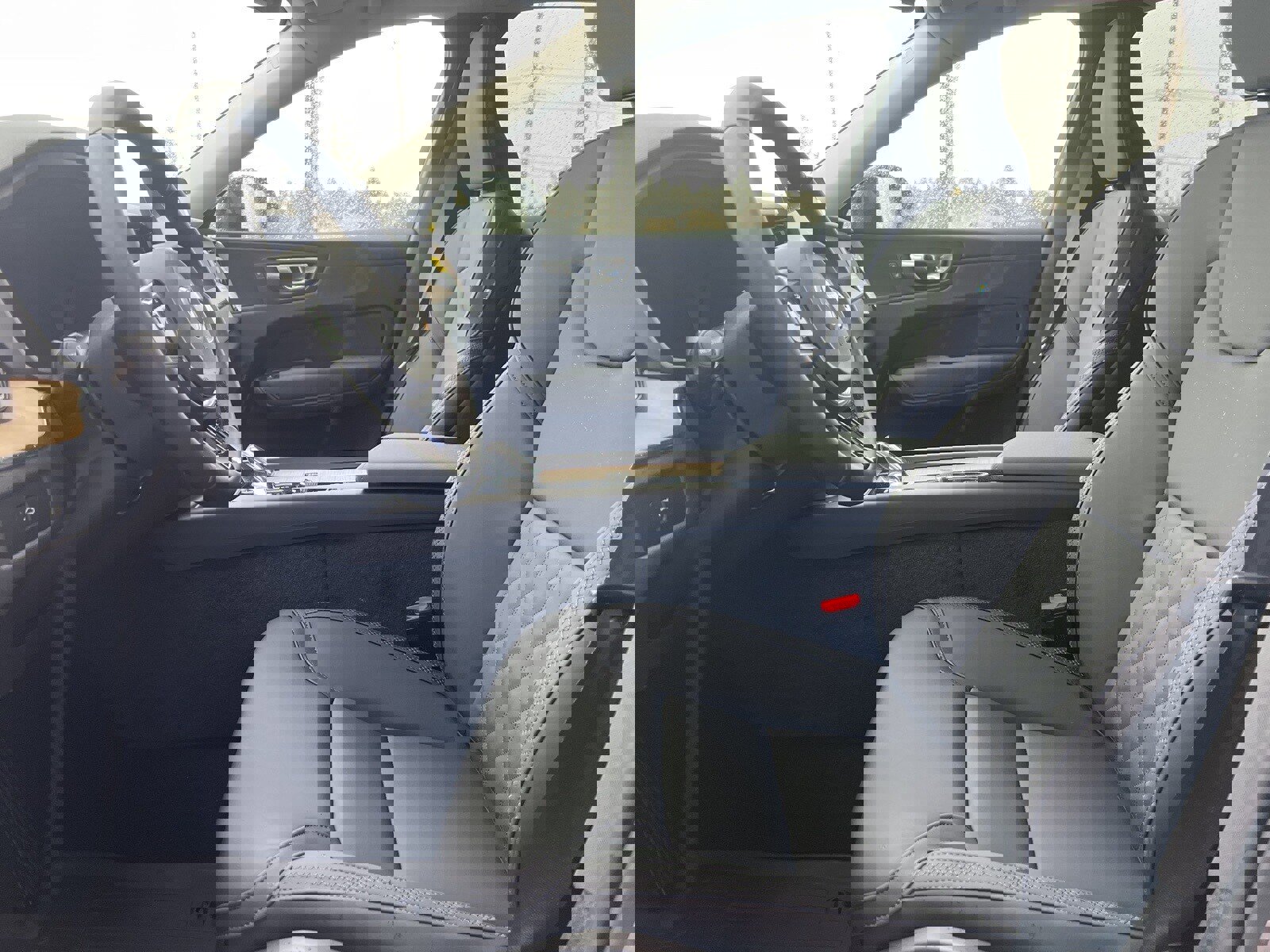 New 2026 Volvo XC60 B5 Core w/ Climate Package image 11